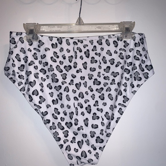 Shein Ruffle Bikini - Picture 4 of 5